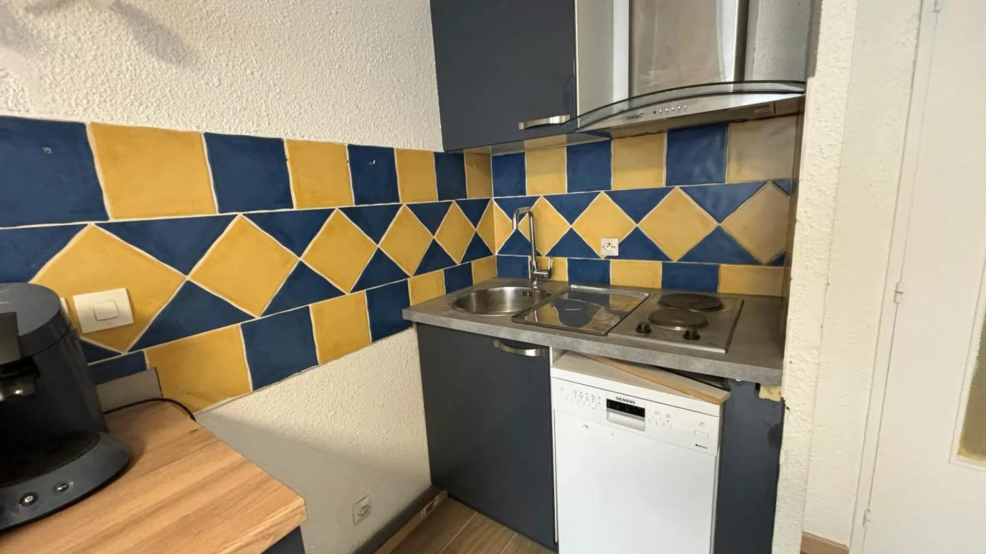 Studio Accueillant Au Coeur De Frejus 25 M² Piscine Partagee Apartment
