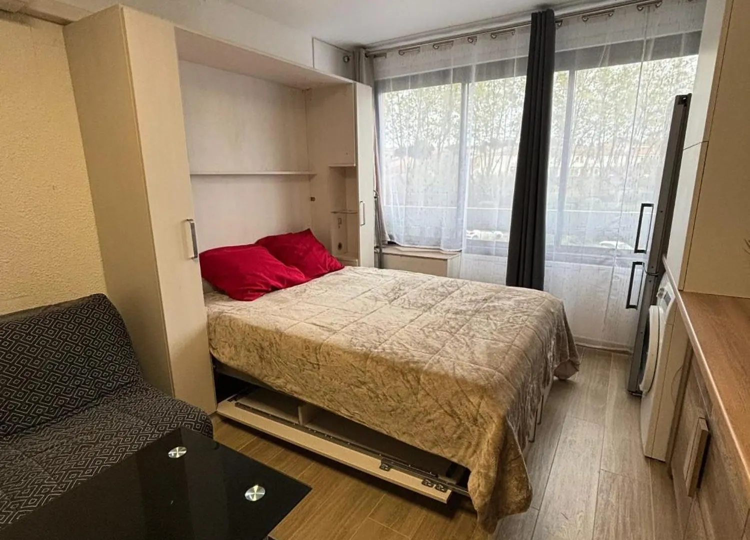 Studio Accueillant Au Coeur De Frejus 25 M² Piscine Partagee Apartment