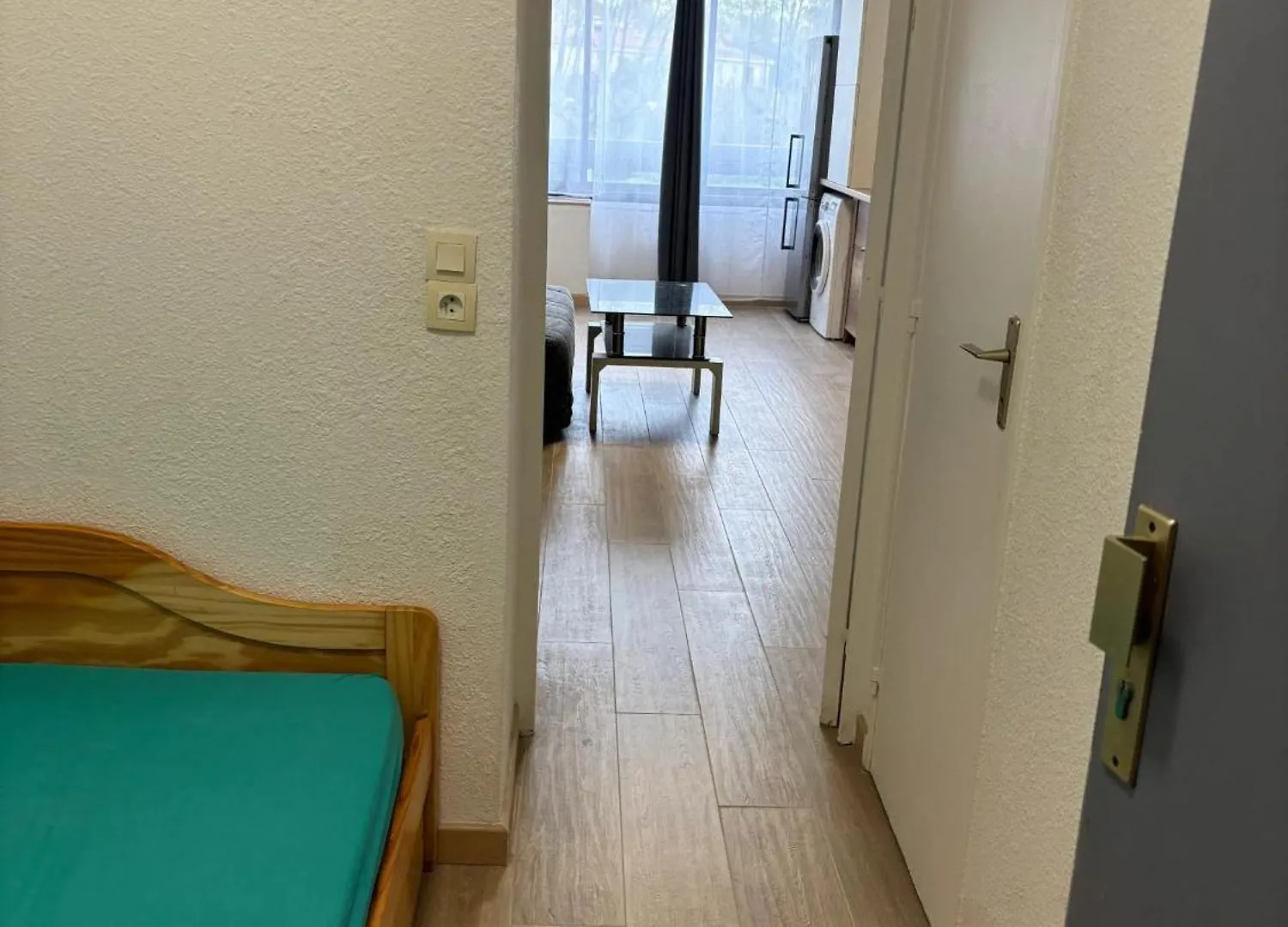 Studio Accueillant Au Coeur De Frejus 25 M² Piscine Partagee