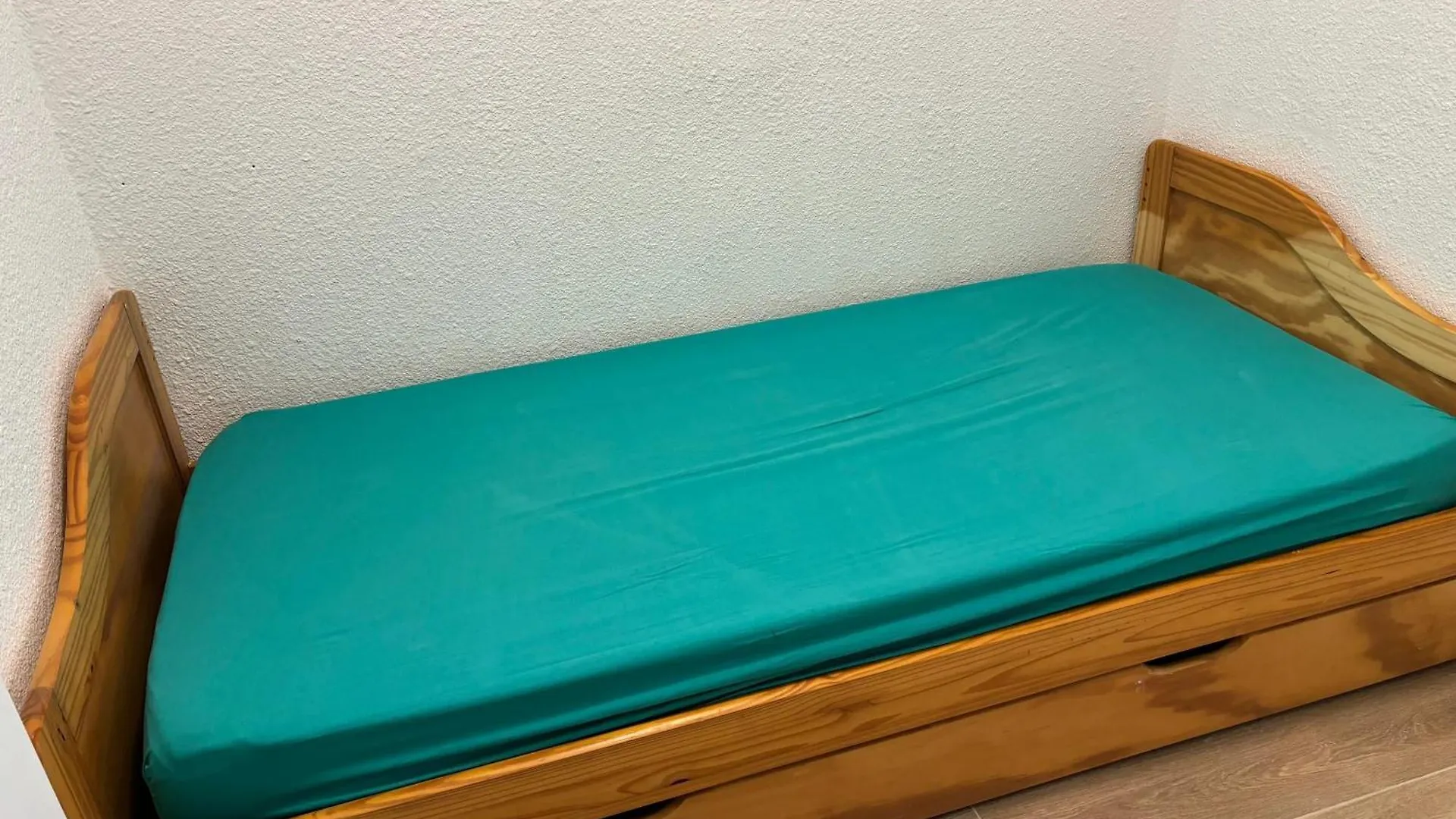 Lägenhet Studio Accueillant Au Coeur De Frejus 25 M² Piscine Partagee